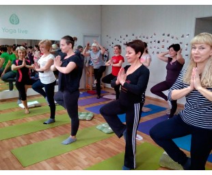 • Йога з Клубом Anita care у Дніпрі