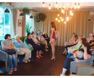 • Модный показ с Клубом Anita care в Киеве • Модный показ с Клубом Anita care в Киеве